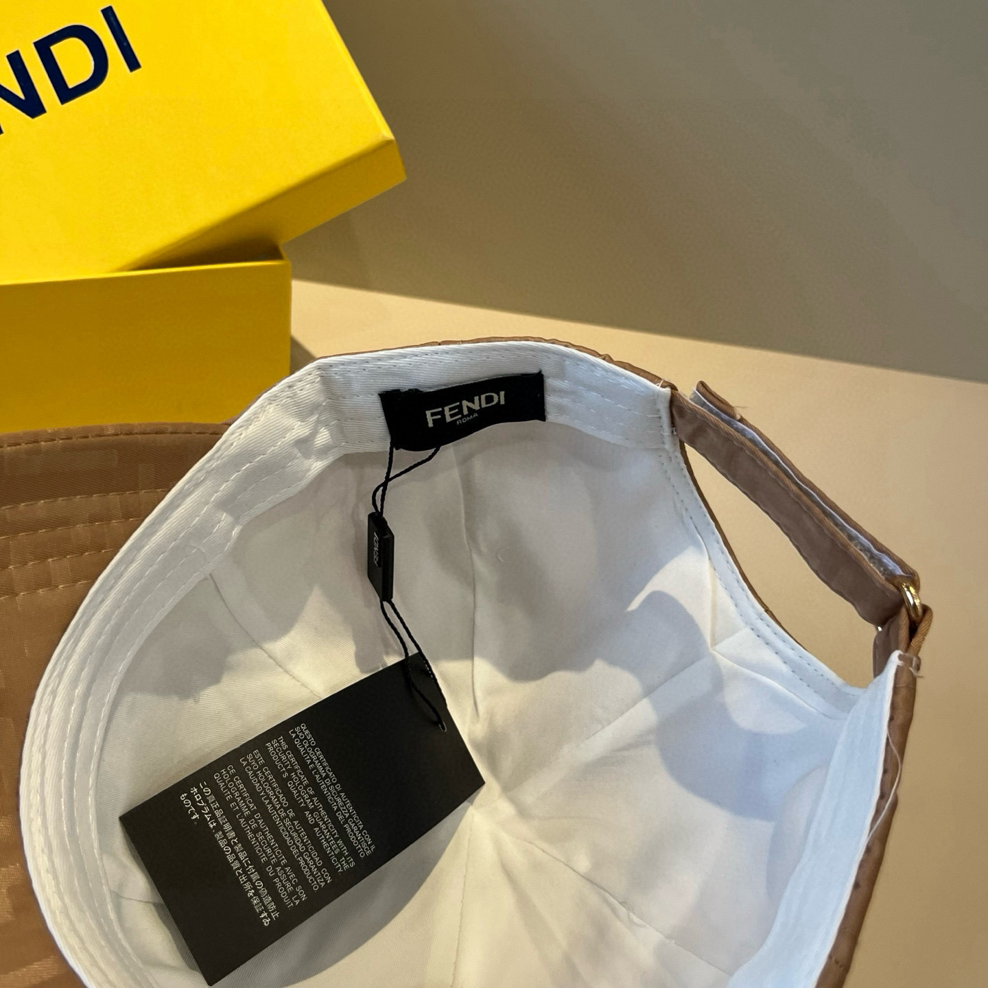  FENDI芬迪 老花系列棒球帽🧢 经典FF中古单品，气质穿搭单品，质量杠杠👍