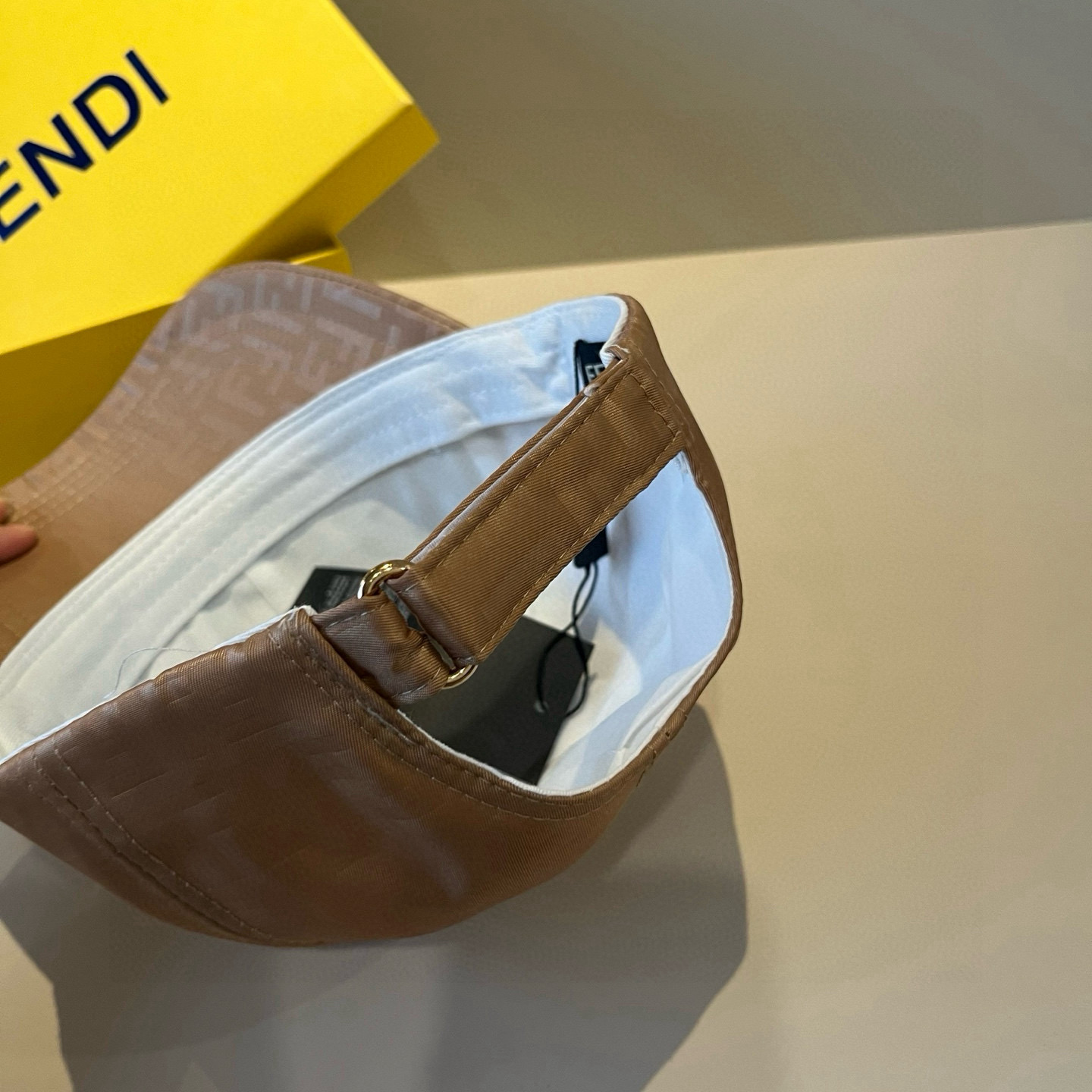  FENDI芬迪 老花系列棒球帽🧢 经典FF中古单品，气质穿搭单品，质量杠杠👍