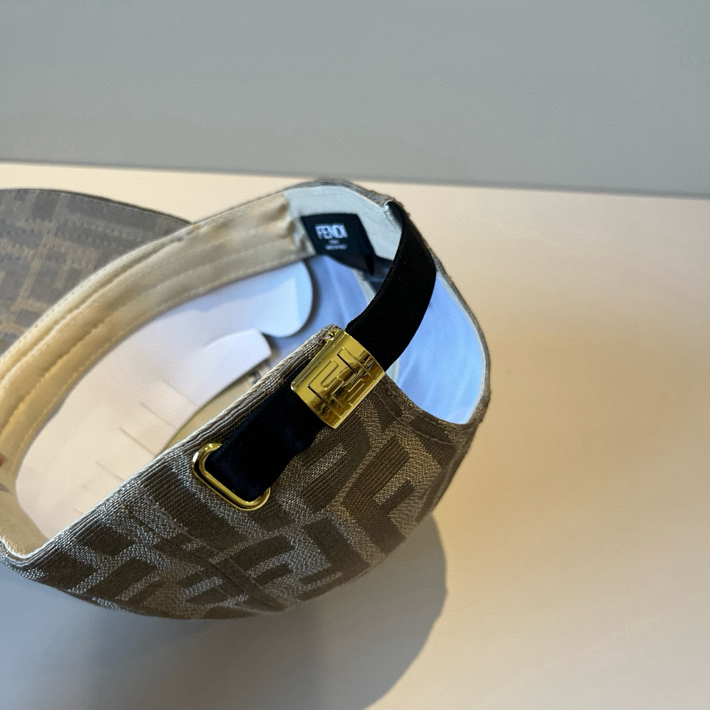  FENDI芬迪 老花系列棒球帽🧢 经典FF中古单品，气质穿搭单品，质量杠杠👍