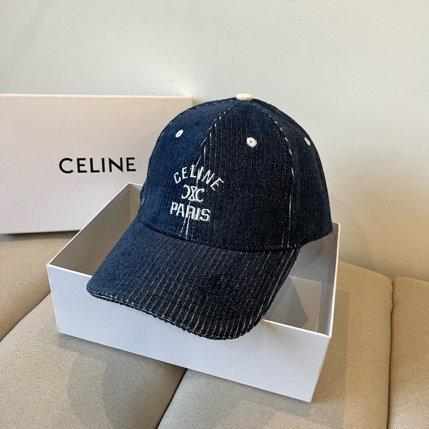 【CELINE赛琳】新款经典休闲潮流款 棒球帽🧢日韩风格，随便搭配都超好看！出门旅游，绝对要入手的一款