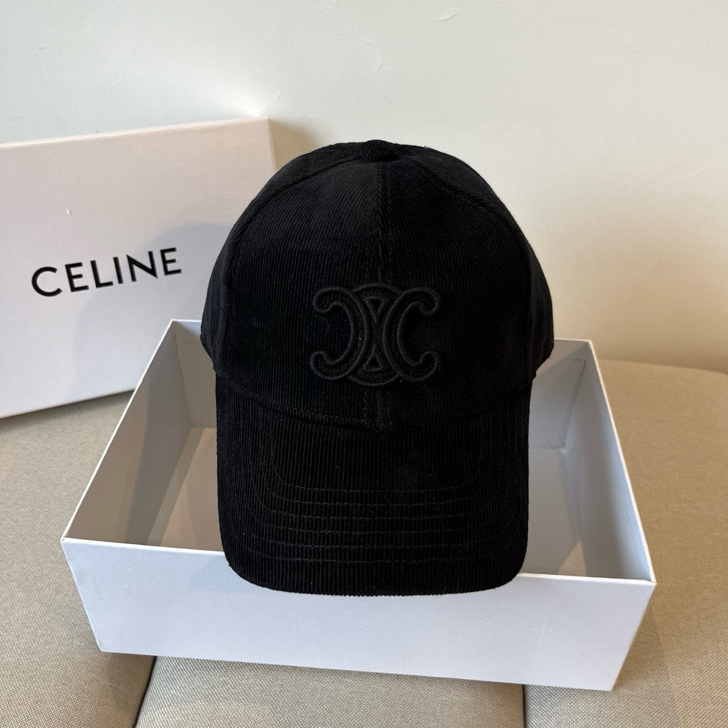 【CELINE赛琳】新款经典休闲潮流款 棒球帽🧢日韩风格，随便搭配都超好看！出门旅游，绝对要入手的一款