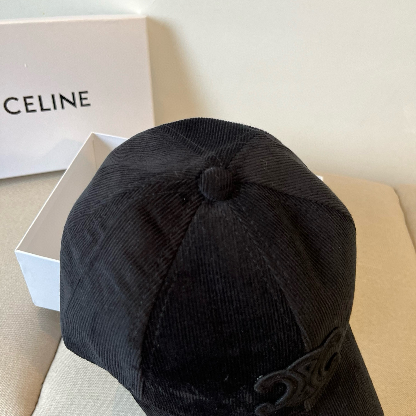 【CELINE赛琳】新款经典休闲潮流款 棒球帽🧢日韩风格，随便搭配都超好看！出门旅游，绝对要入手的一款