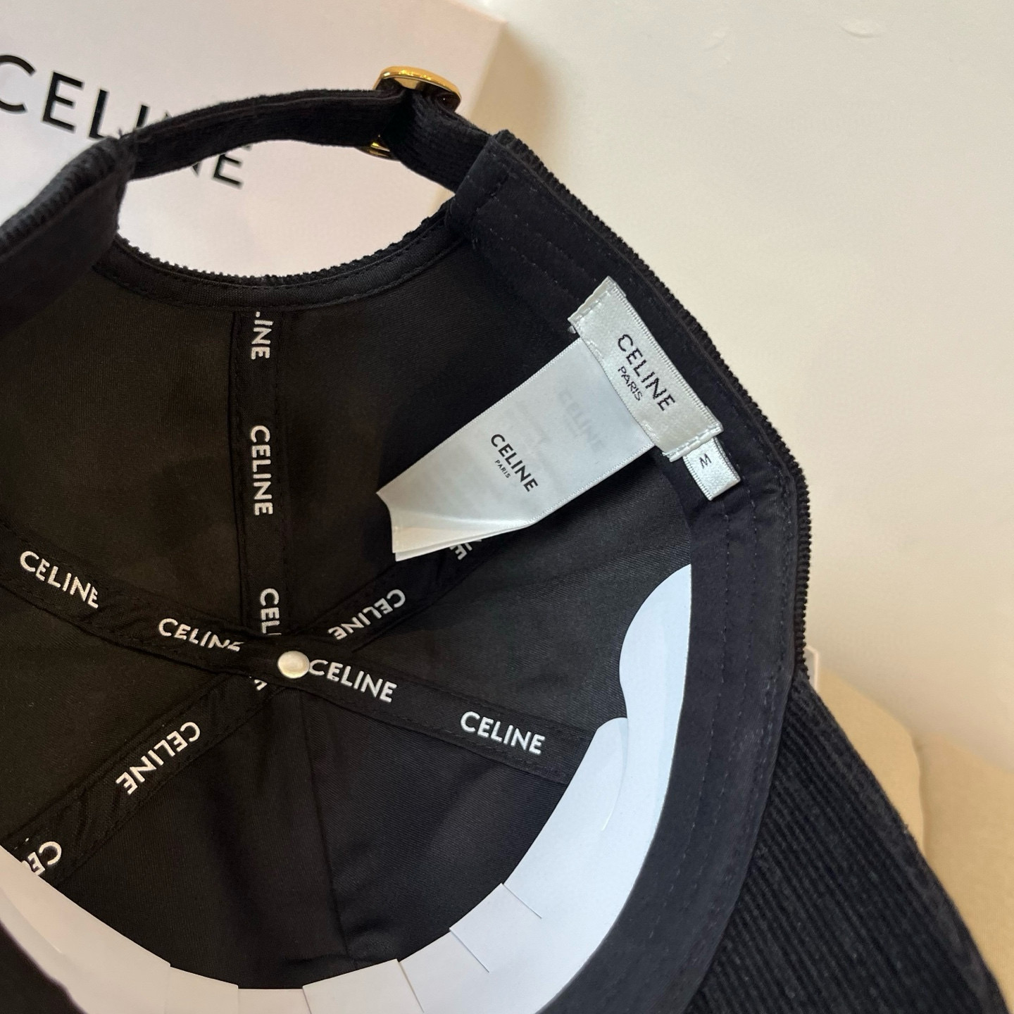 【CELINE赛琳】新款经典休闲潮流款 棒球帽🧢日韩风格，随便搭配都超好看！出门旅游，绝对要入手的一款