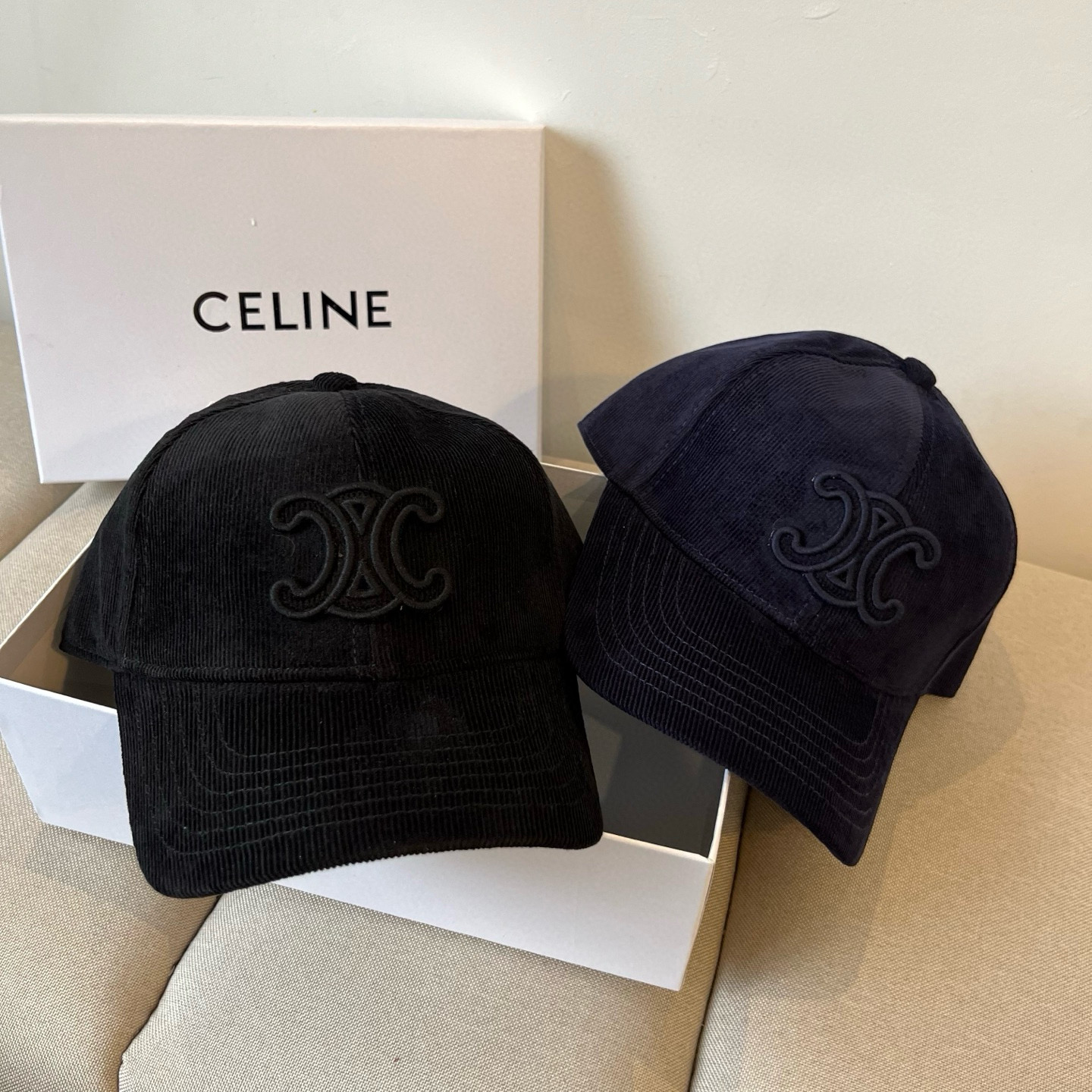 【CELINE赛琳】新款经典休闲潮流款 棒球帽🧢日韩风格，随便搭配都超好看！出门旅游，绝对要入手的一款
