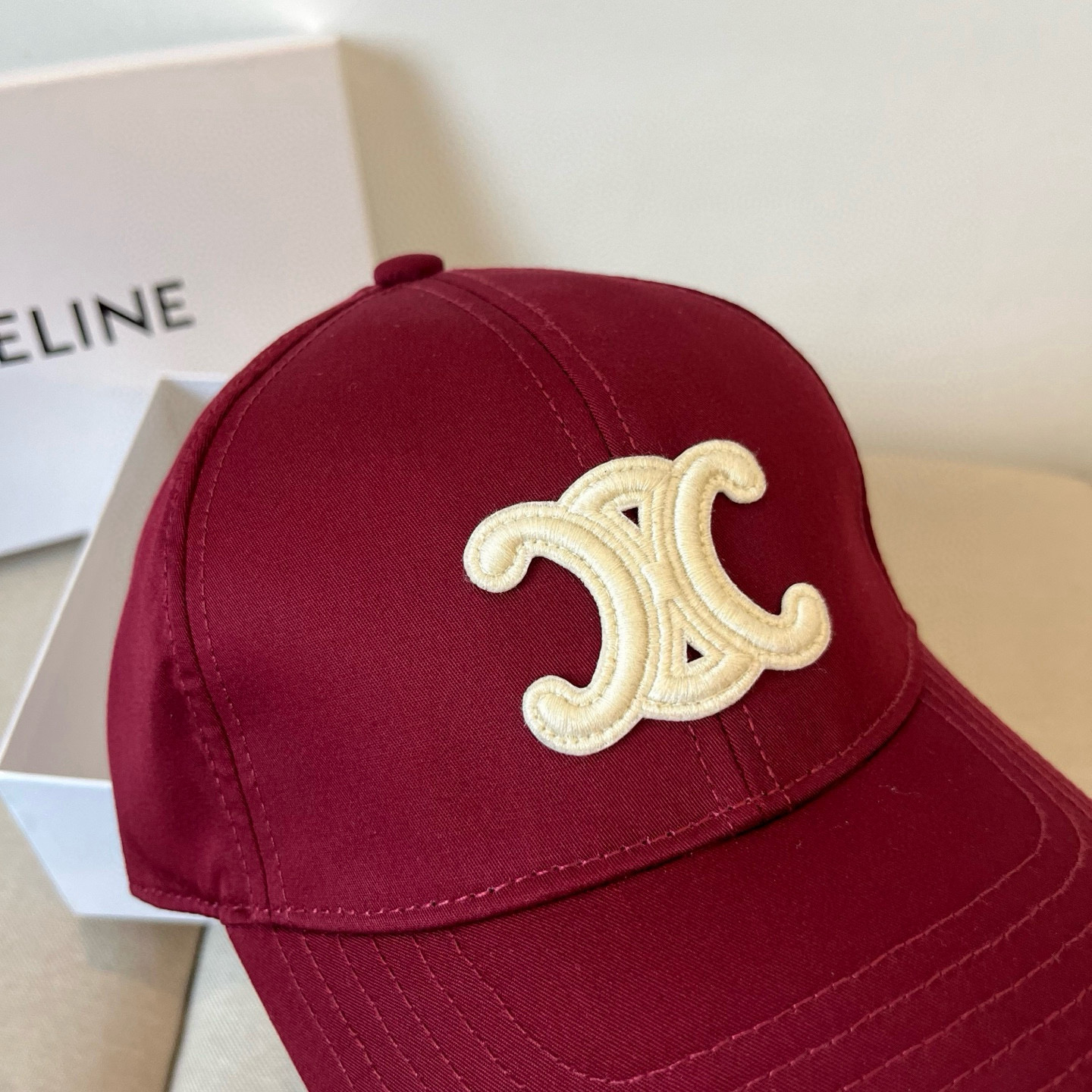 【CELINE赛琳】新款经典休闲潮流款 棒球帽🧢日韩风格，随便搭配都超好看！出门旅游，绝对要入手的一款
