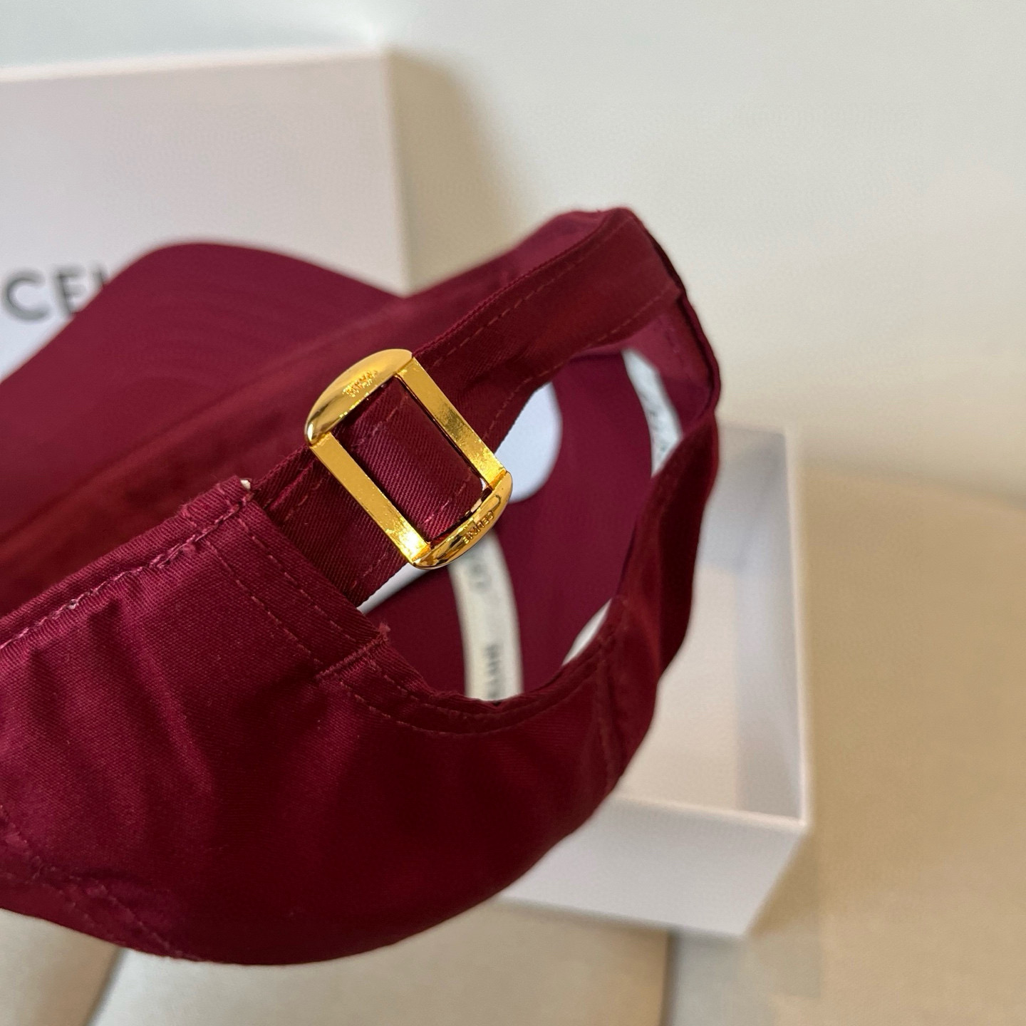 【CELINE赛琳】新款经典休闲潮流款 棒球帽🧢日韩风格，随便搭配都超好看！出门旅游，绝对要入手的一款