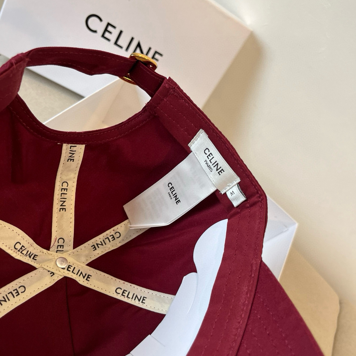 【CELINE赛琳】新款经典休闲潮流款 棒球帽🧢日韩风格，随便搭配都超好看！出门旅游，绝对要入手的一款