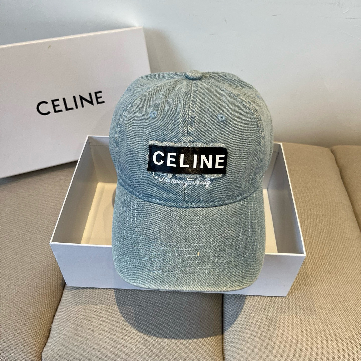 NO:363212,【CELINE】New classic casual trendy baseball cap Japanese and Korean style, any match is super good!  When traveling, you must buy a hat, straw hat, fisherman's hat, baseball hat, knit hat, hat, celine, celine, espadrilles, hats【CELINE赛琳】新款经典休闲潮流款 棒球帽日韩风格,随便搭配都超好看！出门旅游,绝对要入手的一款帽子草帽渔夫帽棒球帽针织帽,帽子,celine,celine,espadrilles,hats,hat