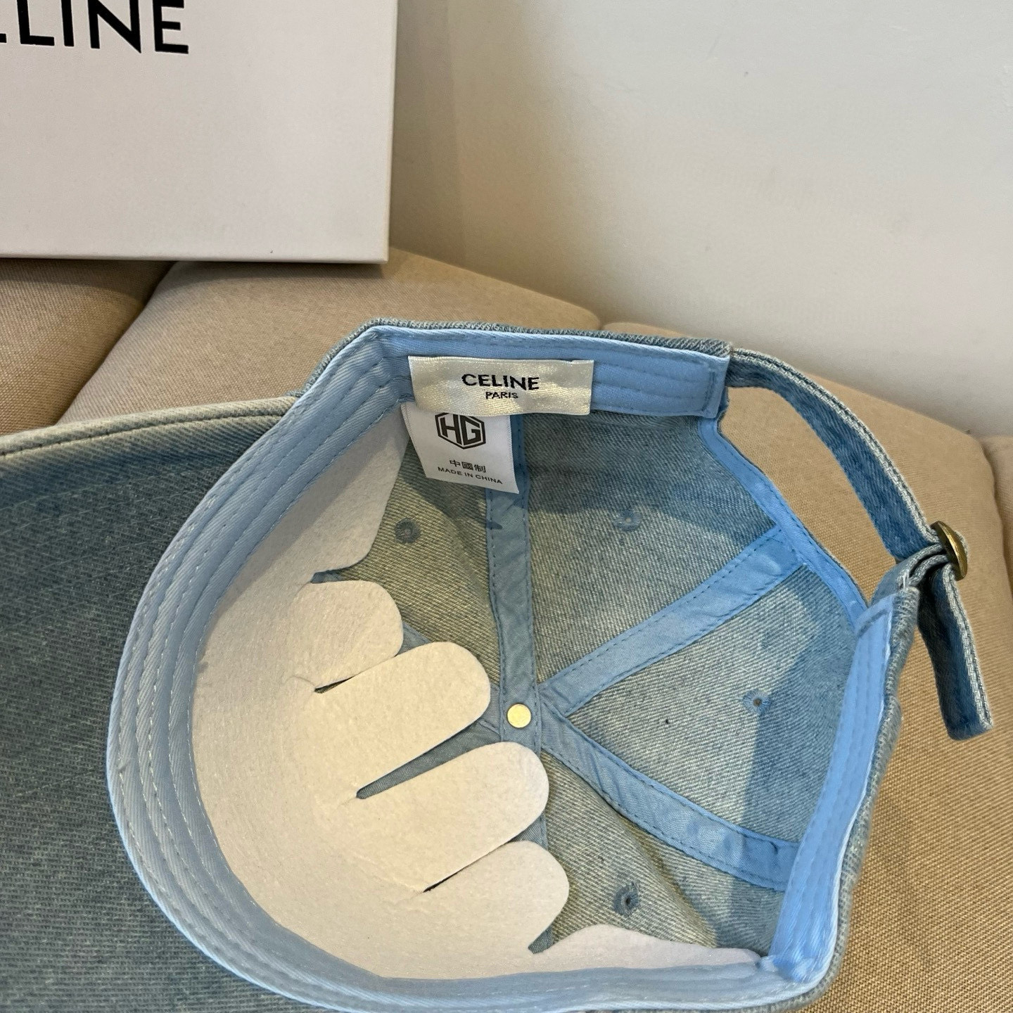 【CELINE赛琳】新款经典休闲潮流款 棒球帽🧢日韩风格，随便搭配都超好看！出门旅游，绝对要入手的一款