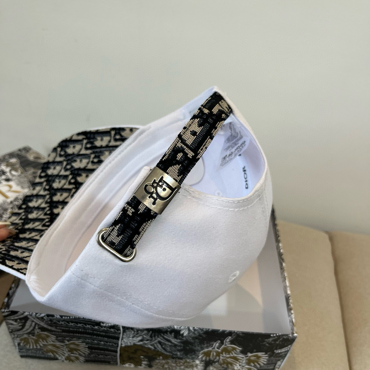 【DIOR迪奥】新款走量简约棒球帽🧢，新款出货，大牌款超好搭配，赶紧入手！