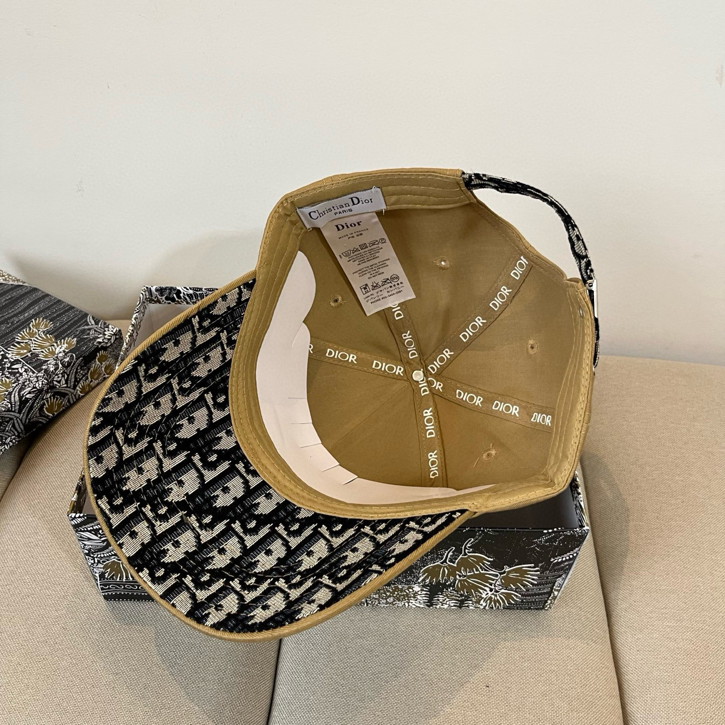 【DIOR迪奥】新款走量简约棒球帽🧢，新款出货，大牌款超好搭配，赶紧入手！