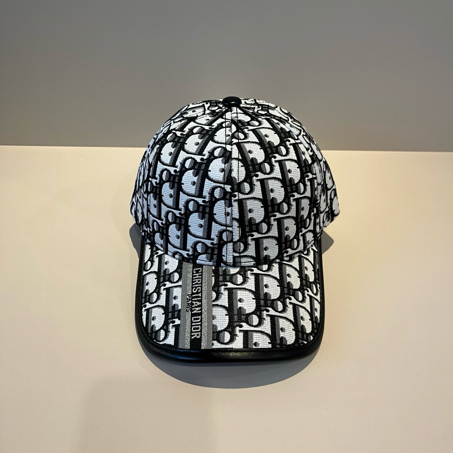 【DIOR迪奥】新款走量简约棒球帽🧢，新款出货，大牌款超好搭配，赶紧入手！