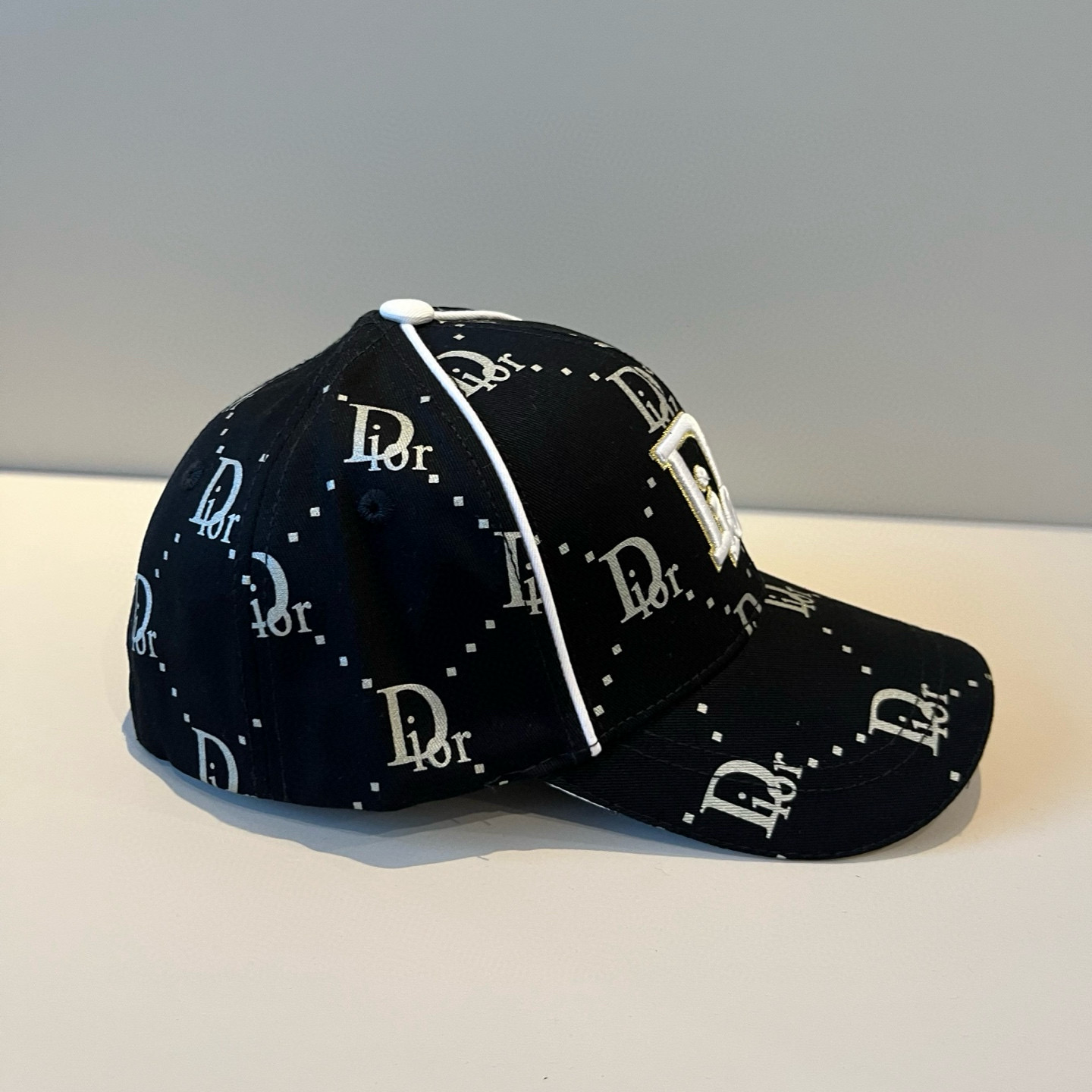 【DIOR迪奥】新款走量简约棒球帽🧢，新款出货，大牌款超好搭配，赶紧入手！