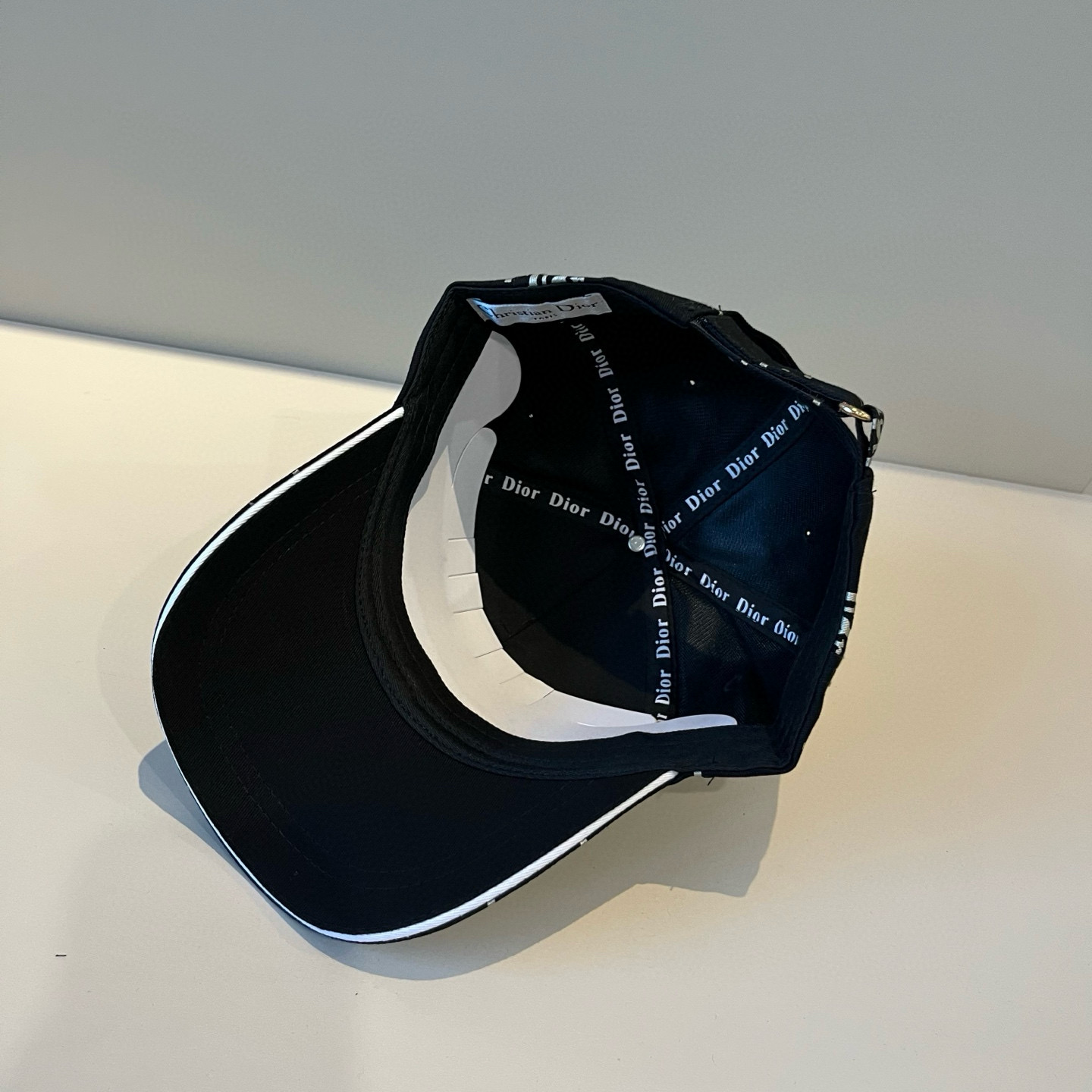 【DIOR迪奥】新款走量简约棒球帽🧢，新款出货，大牌款超好搭配，赶紧入手！