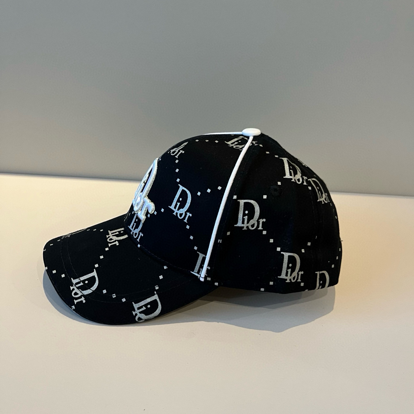 【DIOR迪奥】新款走量简约棒球帽🧢，新款出货，大牌款超好搭配，赶紧入手！