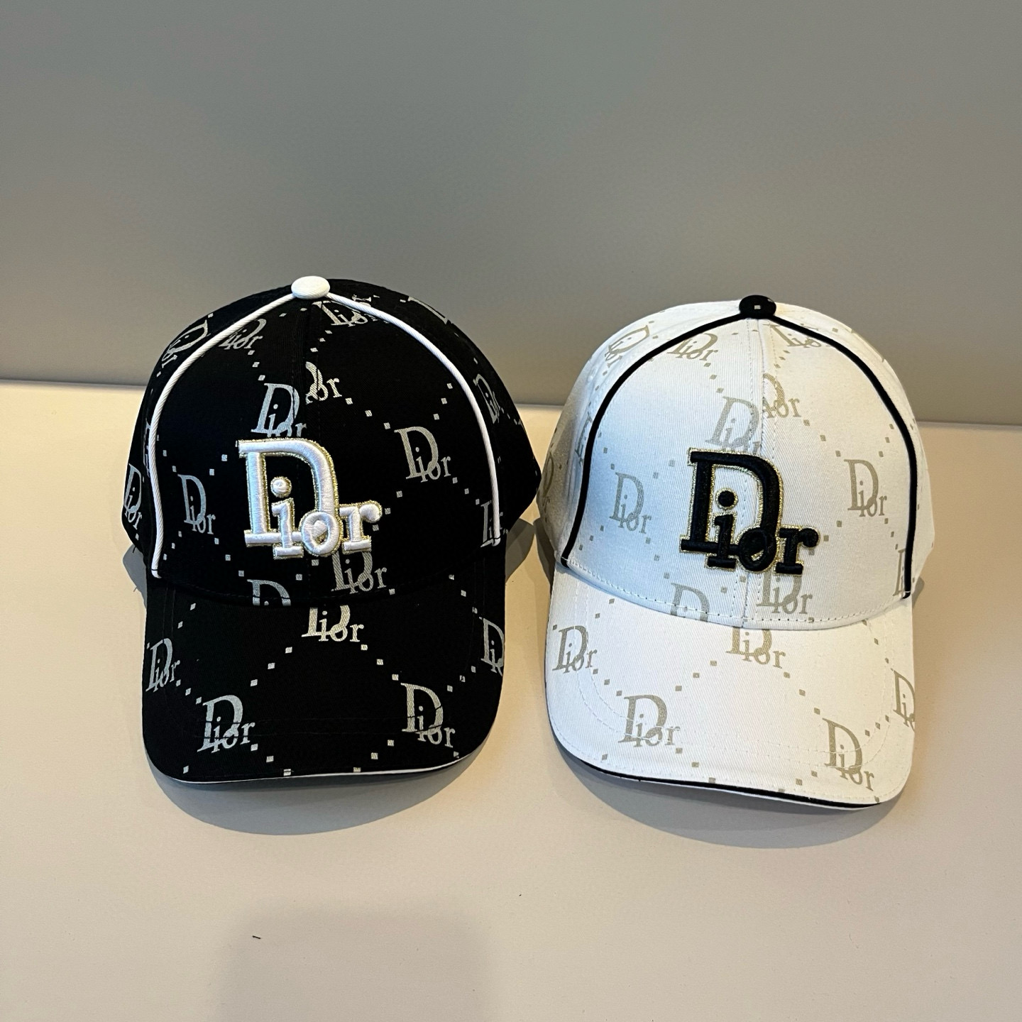 【DIOR迪奥】新款走量简约棒球帽🧢，新款出货，大牌款超好搭配，赶紧入手！