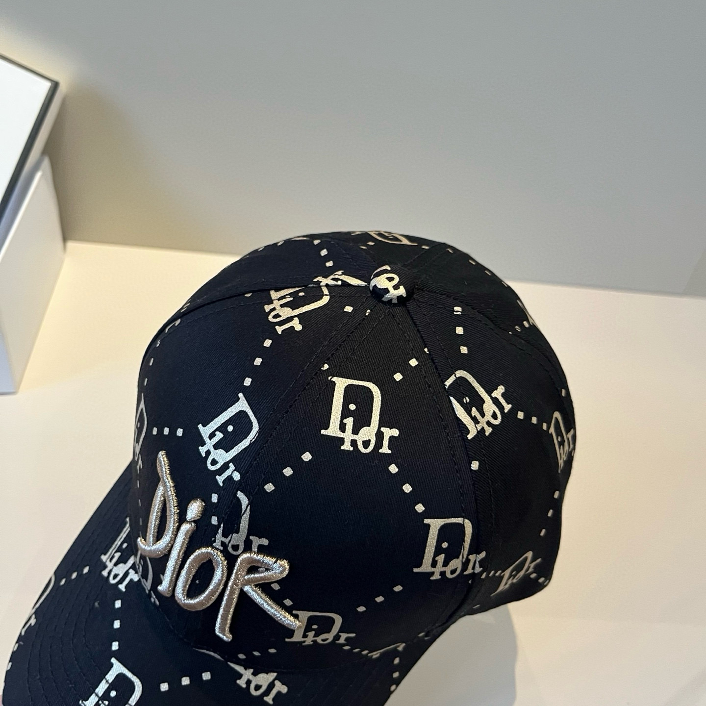 【DIOR迪奥】新款走量简约棒球帽🧢，新款出货，大牌款超好搭配，赶紧入手！