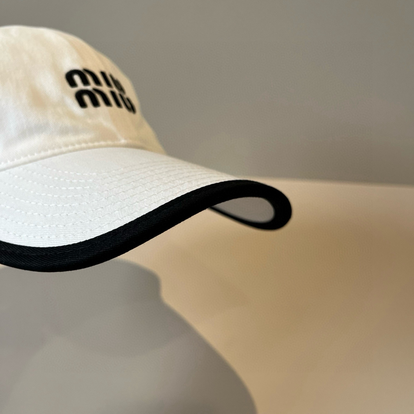  谬谬miumiu 原单春夏新款棒球帽，正品开模订制，原版做工细致质量超赞！