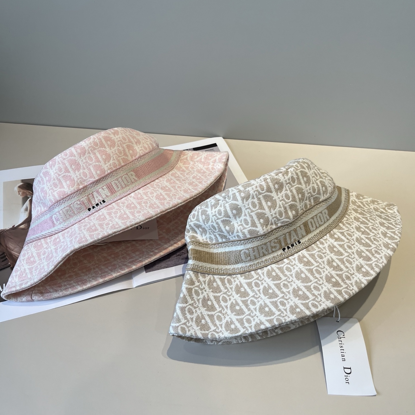 【DIOR迪奥】新款走量简约渔夫帽，新款出货，大牌款超好搭配，赶紧入手！