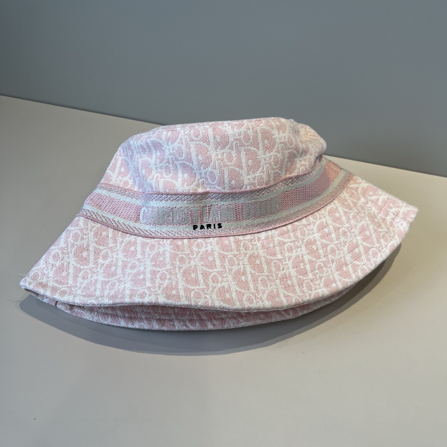 【DIOR迪奥】新款走量简约渔夫帽，新款出货，大牌款超好搭配，赶紧入手！