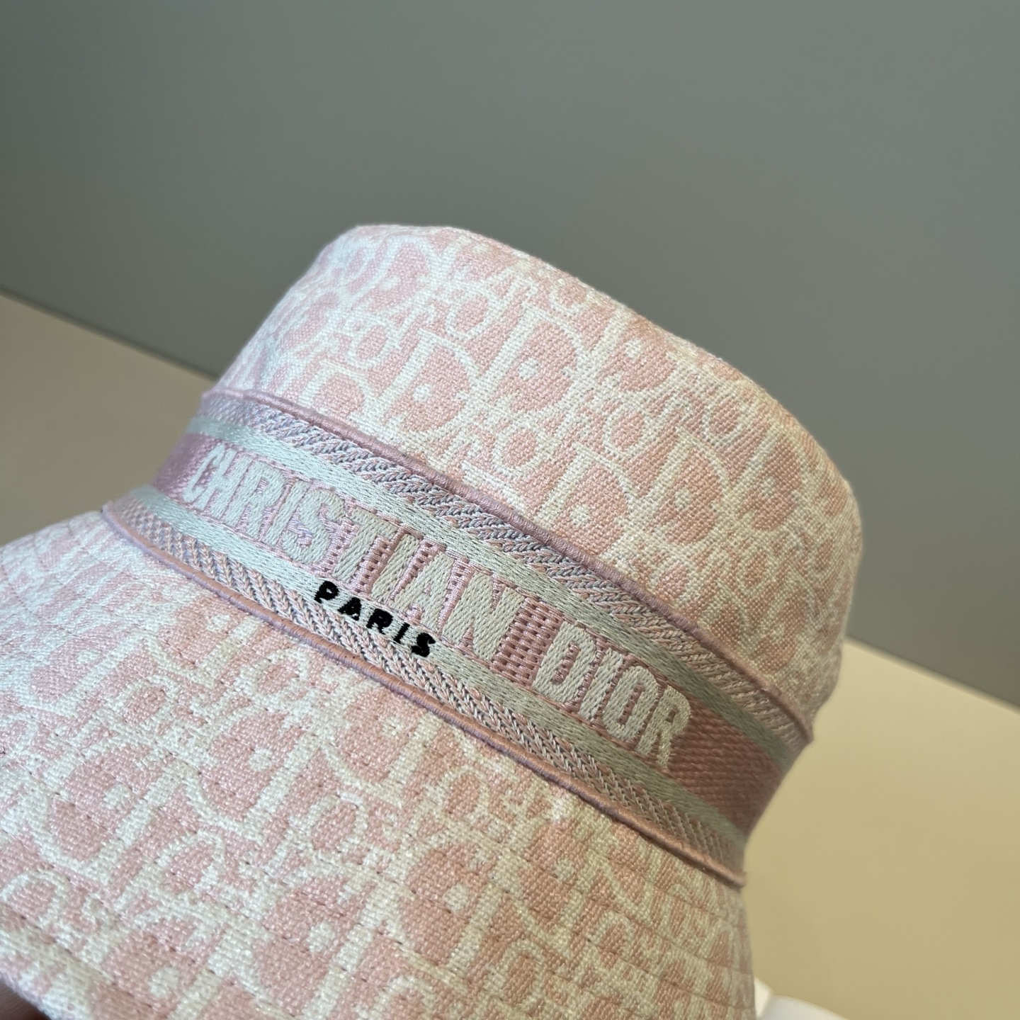 【DIOR迪奥】新款走量简约渔夫帽，新款出货，大牌款超好搭配，赶紧入手！