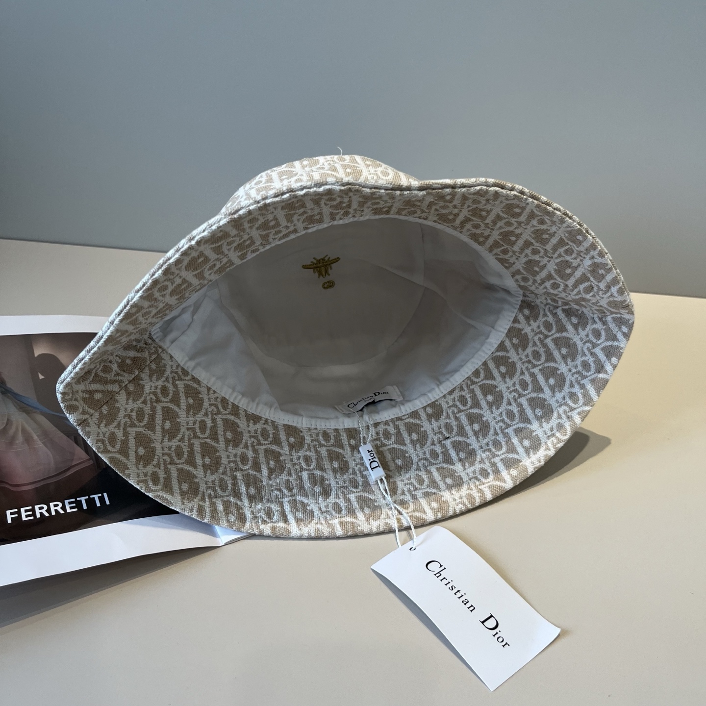 【DIOR迪奥】新款走量简约渔夫帽，新款出货，大牌款超好搭配，赶紧入手！
