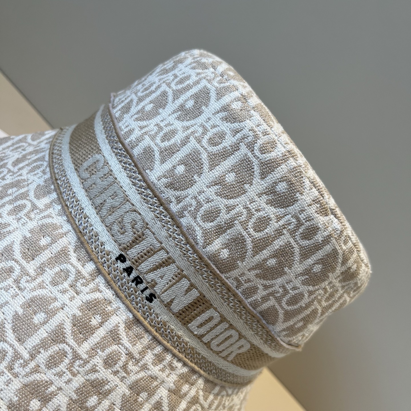 【DIOR迪奥】新款走量简约渔夫帽，新款出货，大牌款超好搭配，赶紧入手！