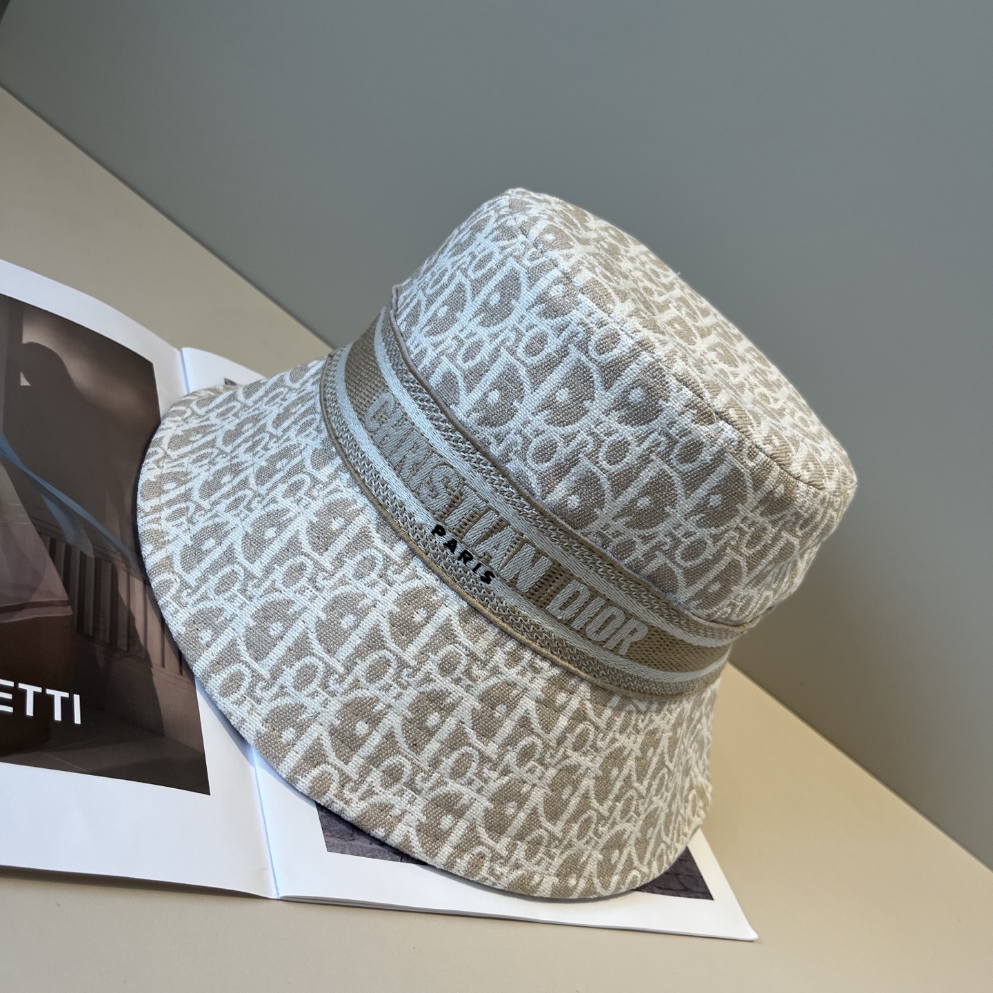 【DIOR迪奥】新款走量简约渔夫帽，新款出货，大牌款超好搭配，赶紧入手！