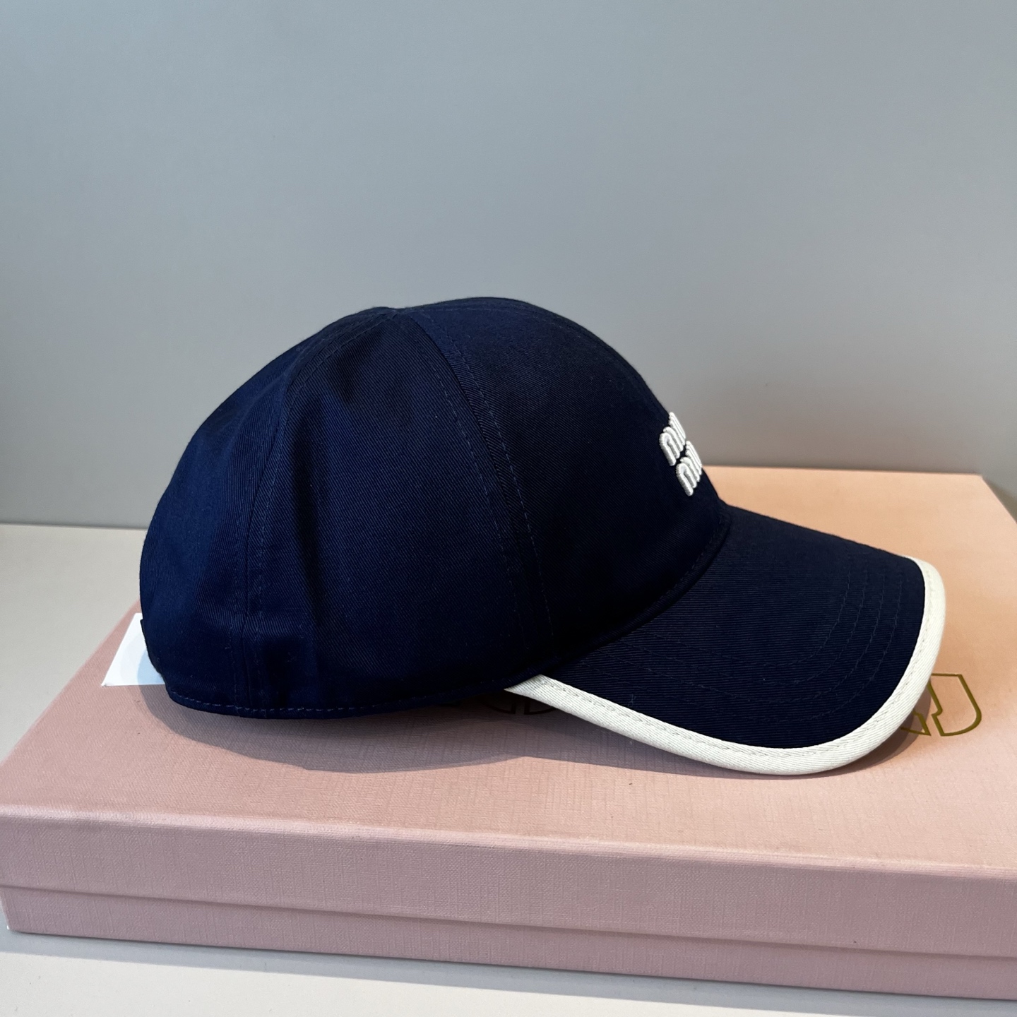  谬谬miumiu 原单春夏新款棒球帽，正品开模订制，原版做工细致质量超赞！