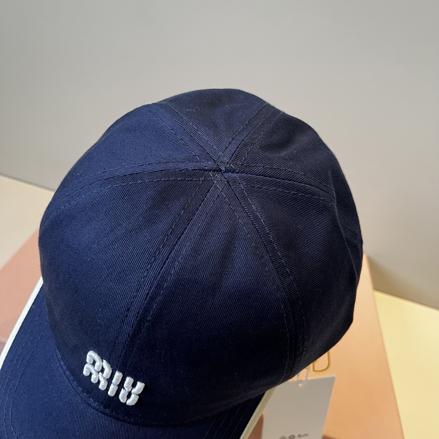 谬谬miumiu 原单春夏新款棒球帽，正品开模订制，原版做工细致质量超赞！