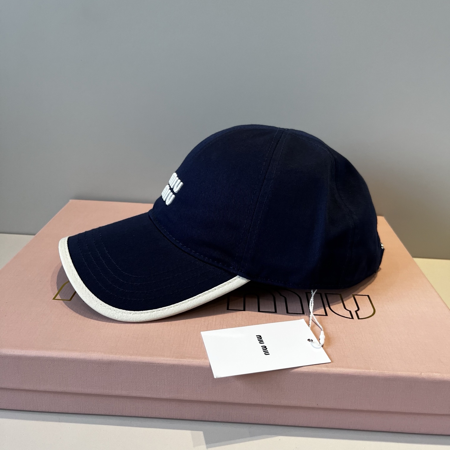  谬谬miumiu 原单春夏新款棒球帽，正品开模订制，原版做工细致质量超赞！