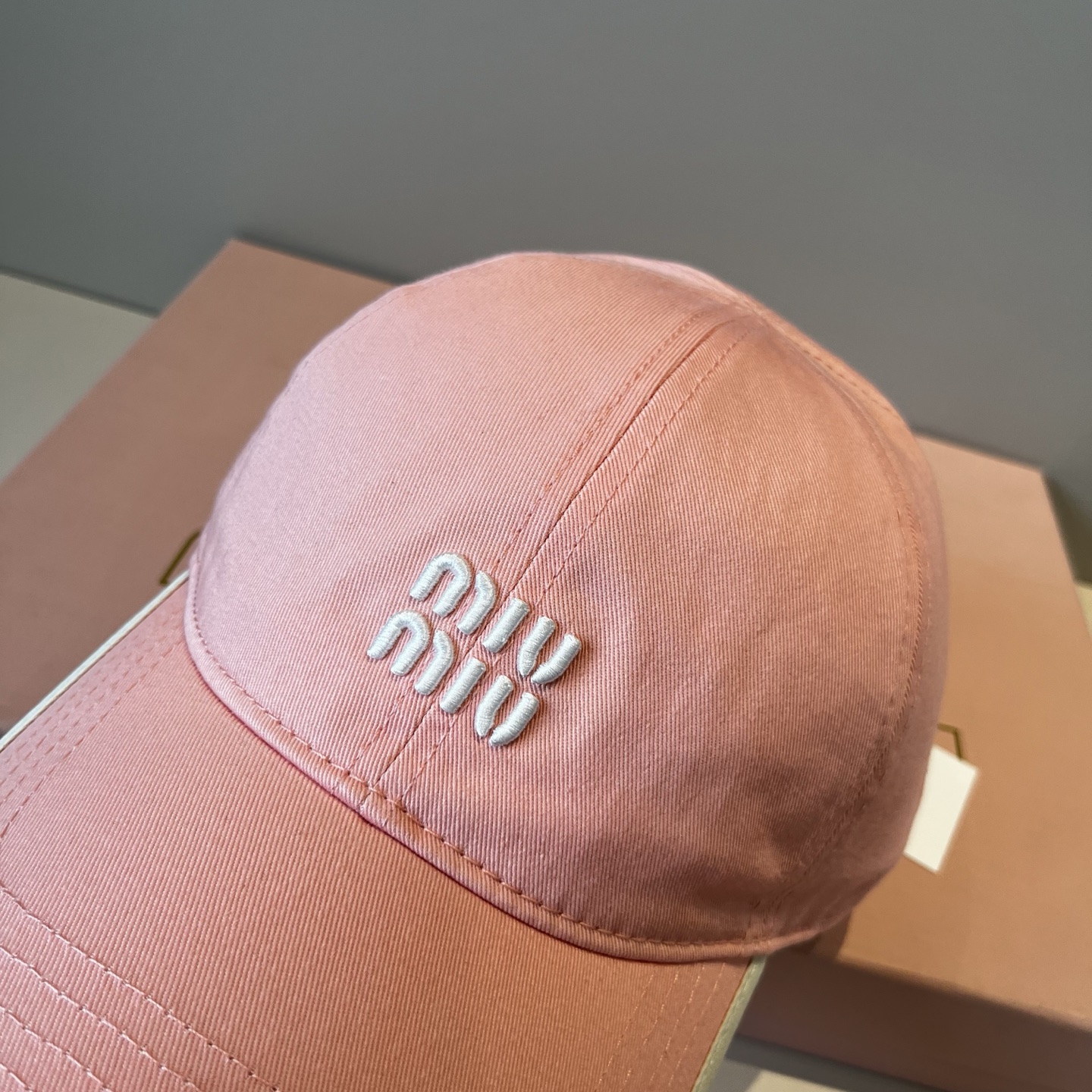  谬谬miumiu 原单春夏新款棒球帽，正品开模订制，原版做工细致质量超赞！