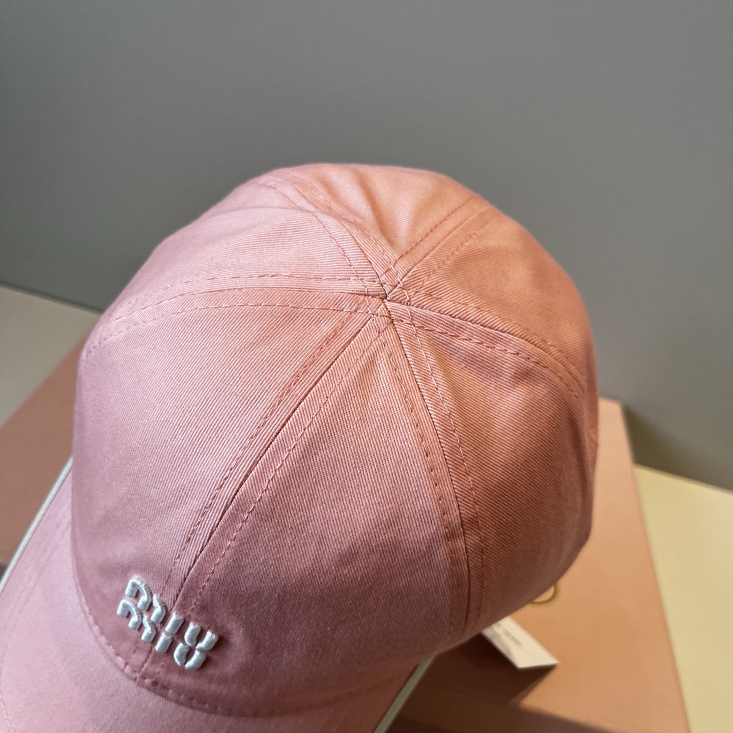  谬谬miumiu 原单春夏新款棒球帽，正品开模订制，原版做工细致质量超赞！