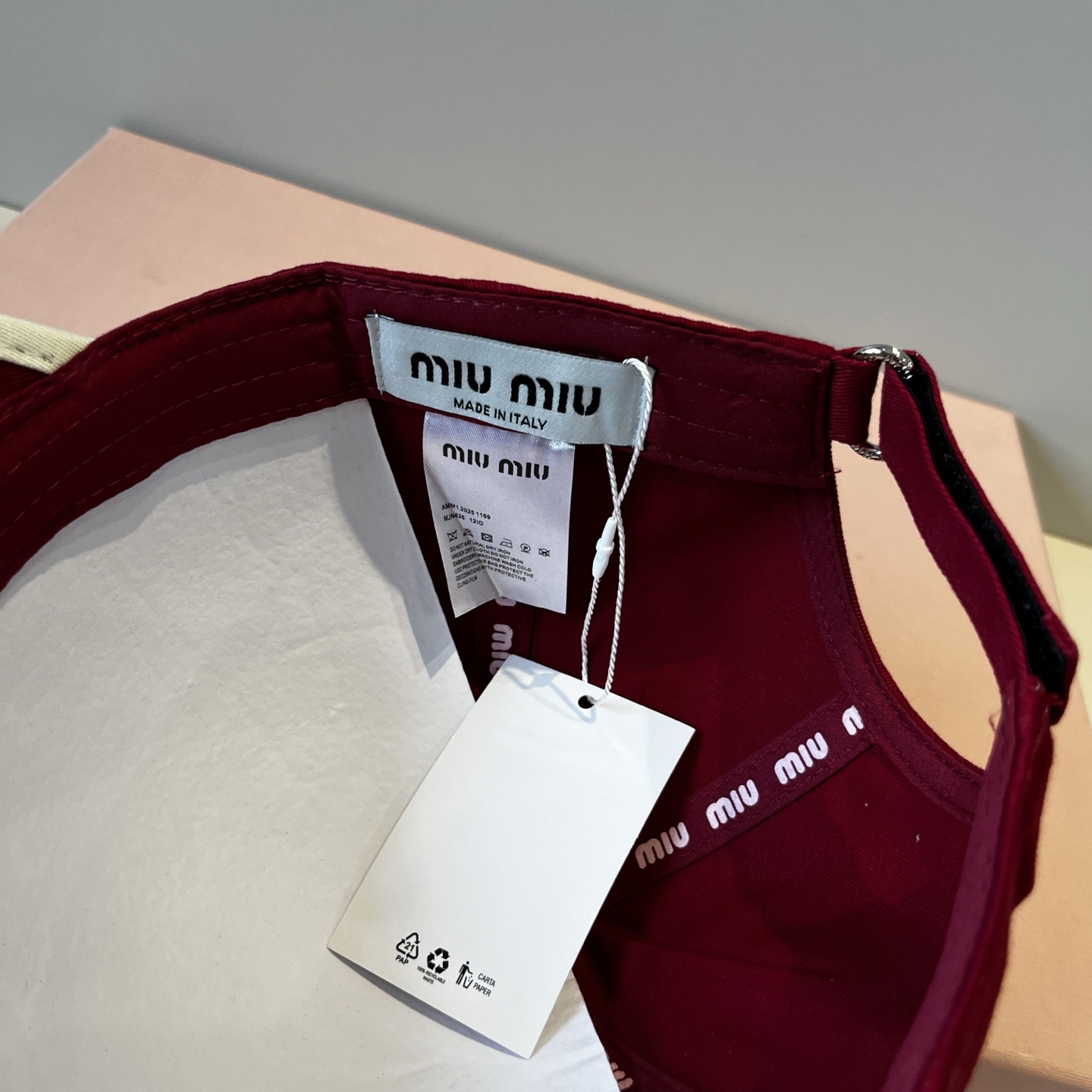  谬谬miumiu 原单春夏新款棒球帽，正品开模订制，原版做工细致质量超赞！