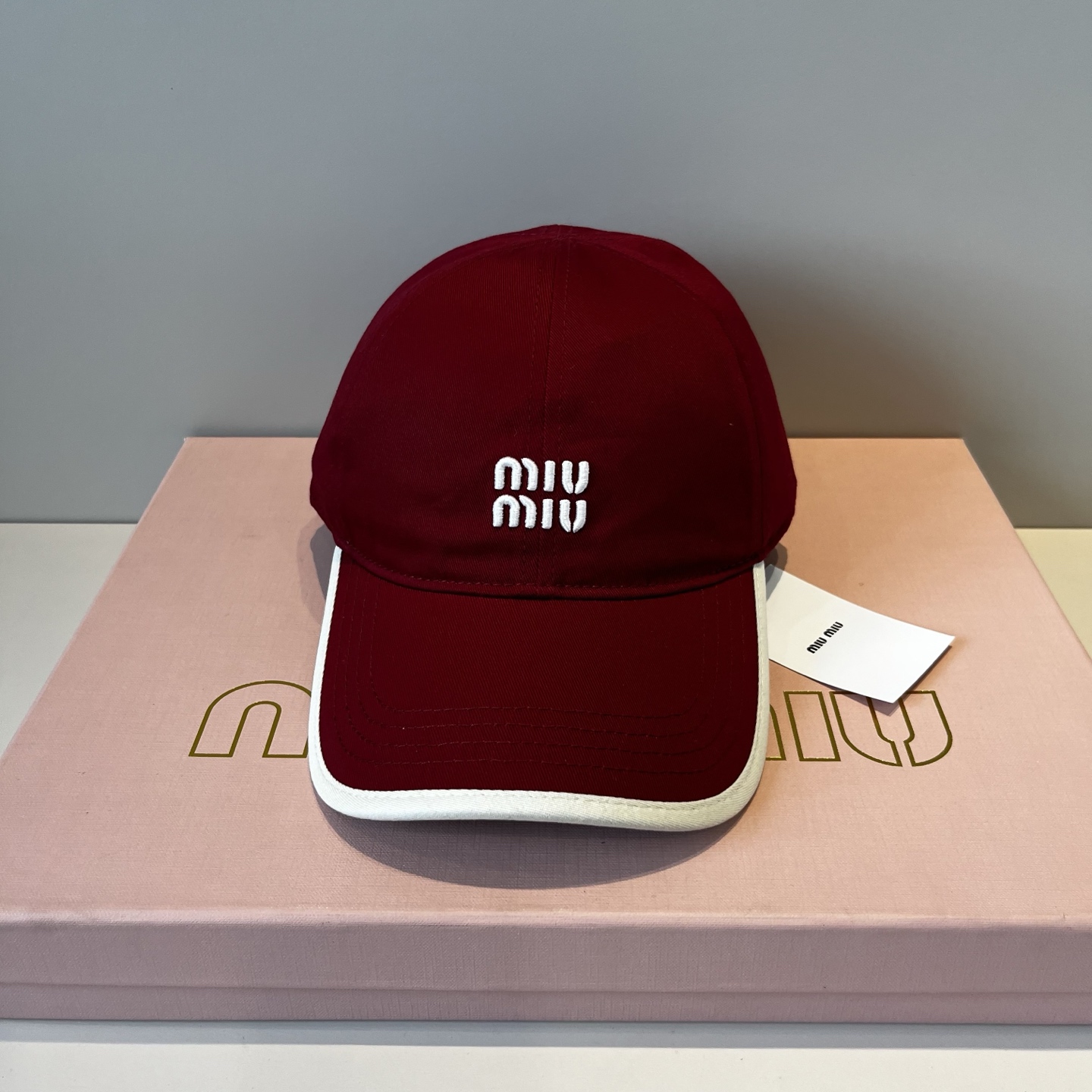  谬谬miumiu 原单春夏新款棒球帽，正品开模订制，原版做工细致质量超赞！