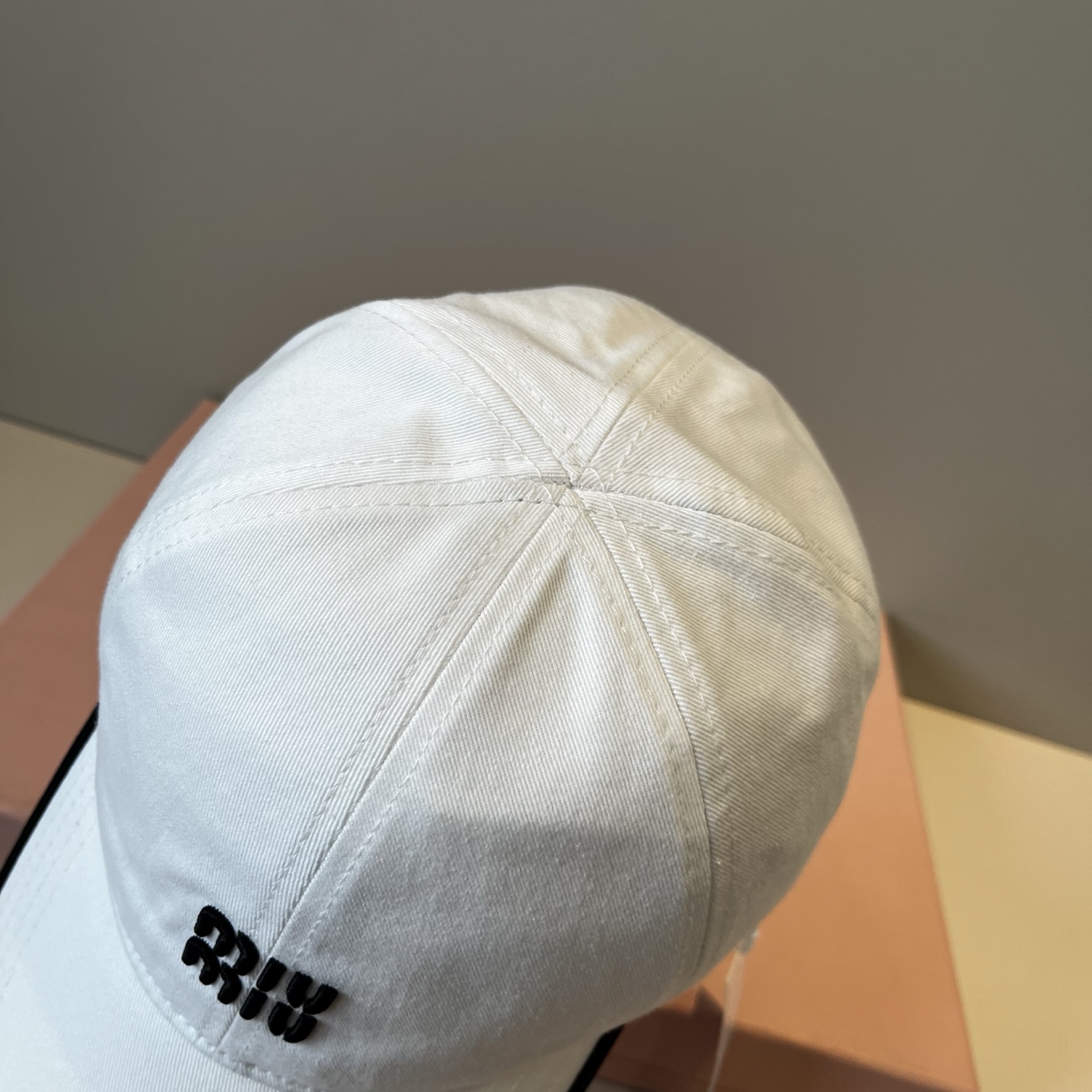  谬谬miumiu 原单春夏新款棒球帽，正品开模订制，原版做工细致质量超赞！
