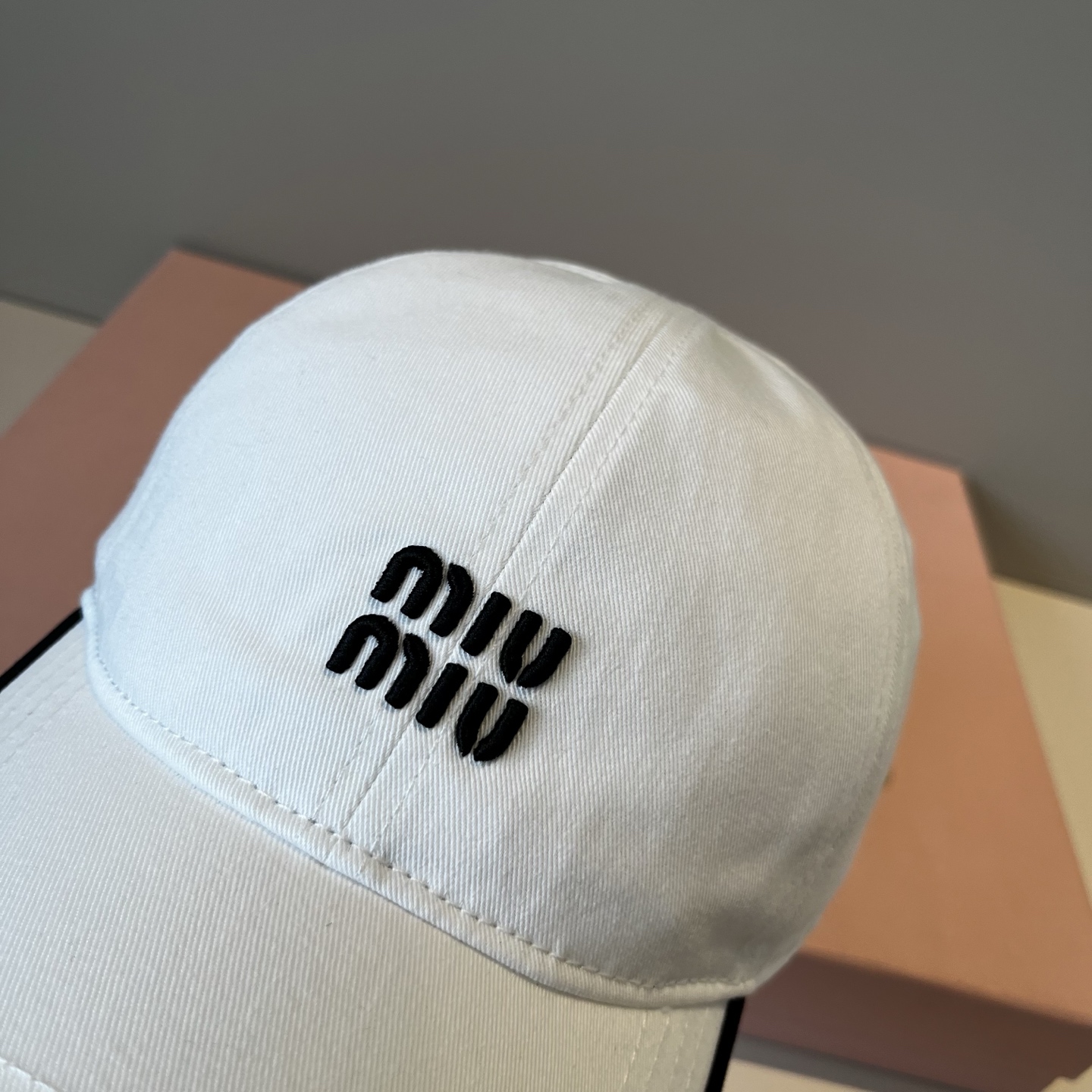  谬谬miumiu 原单春夏新款棒球帽，正品开模订制，原版做工细致质量超赞！