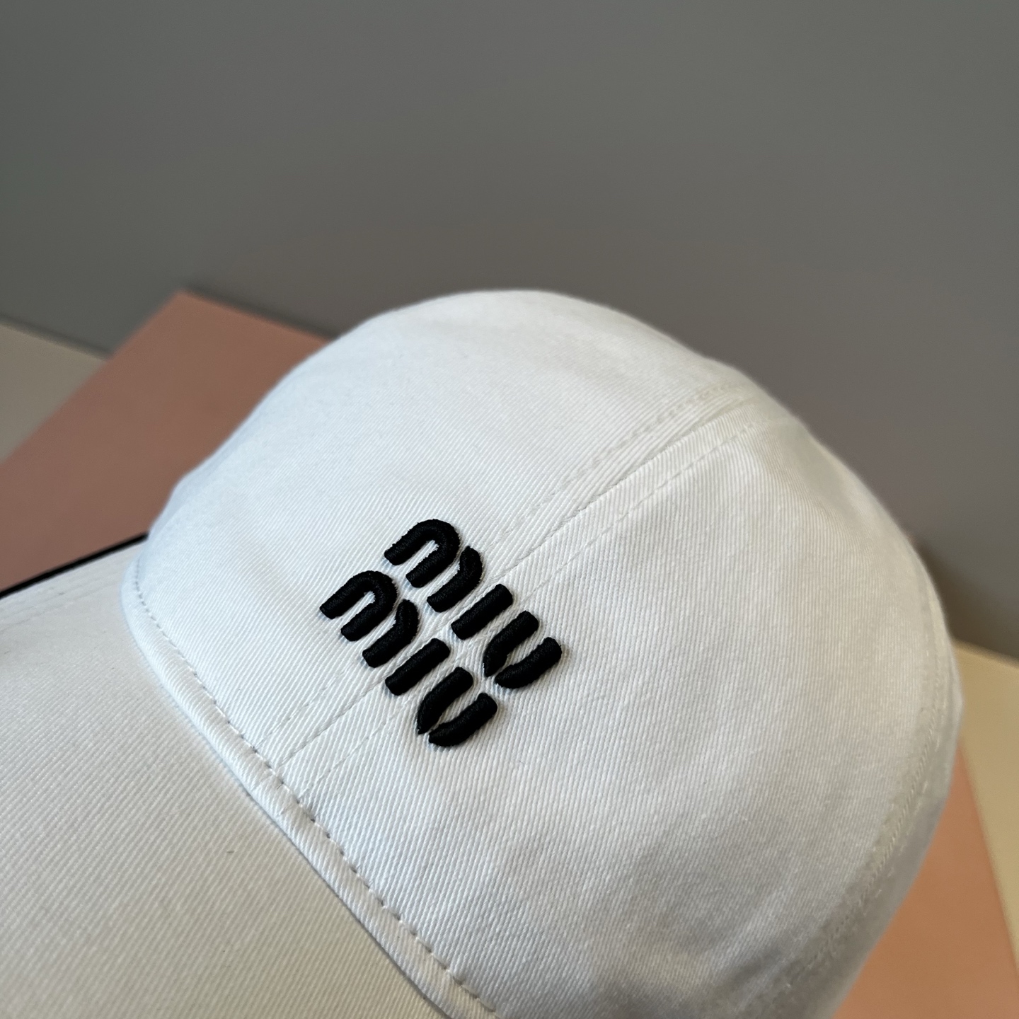  谬谬miumiu 原单春夏新款棒球帽，正品开模订制，原版做工细致质量超赞！