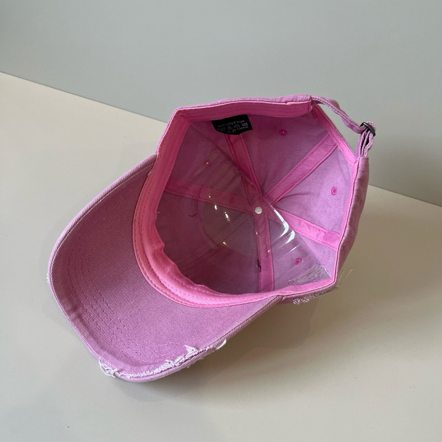  谬谬miumiu 原单春夏新款棒球帽，正品开模订制，原版做工细致质量超赞！