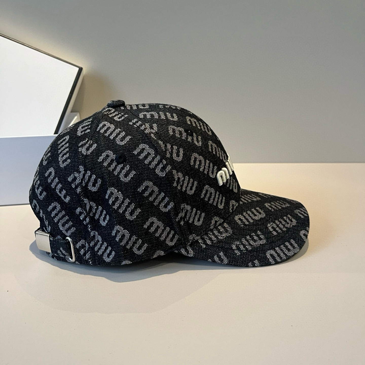  谬谬miumiu 原单春夏新款棒球帽，正品开模订制，原版做工细致质量超赞！