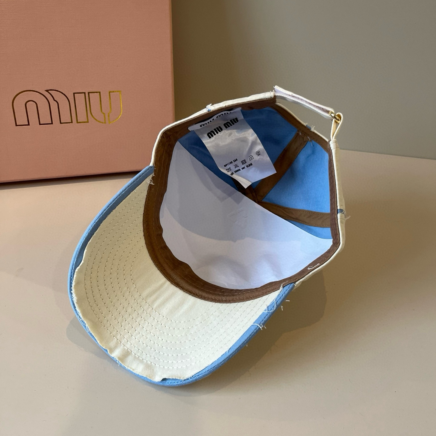  谬谬miumiu 原单春夏新款棒球帽，正品开模订制，原版做工细致质量超赞！