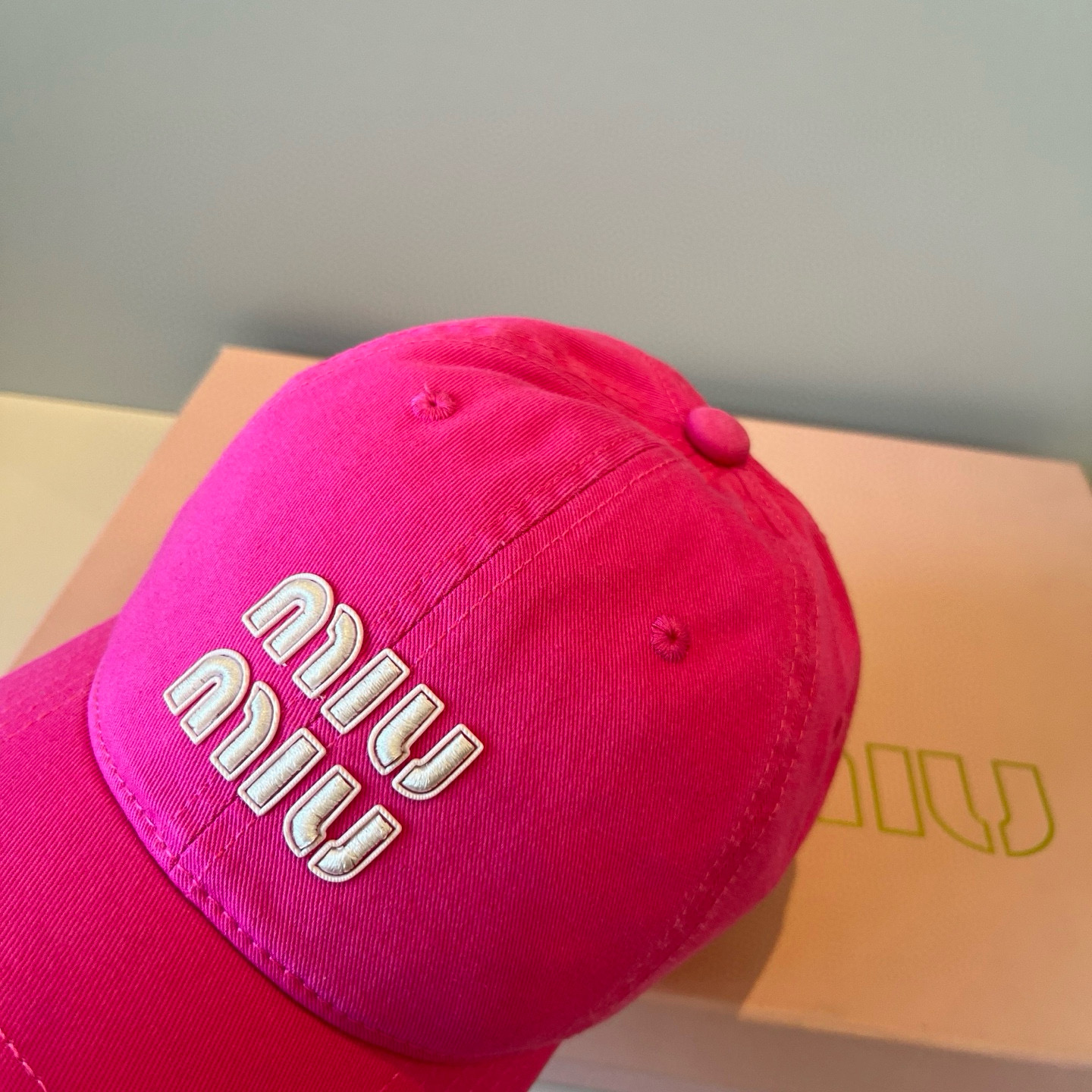  谬谬miumiu 原单春夏新款棒球帽，正品开模订制，原版做工细致质量超赞！