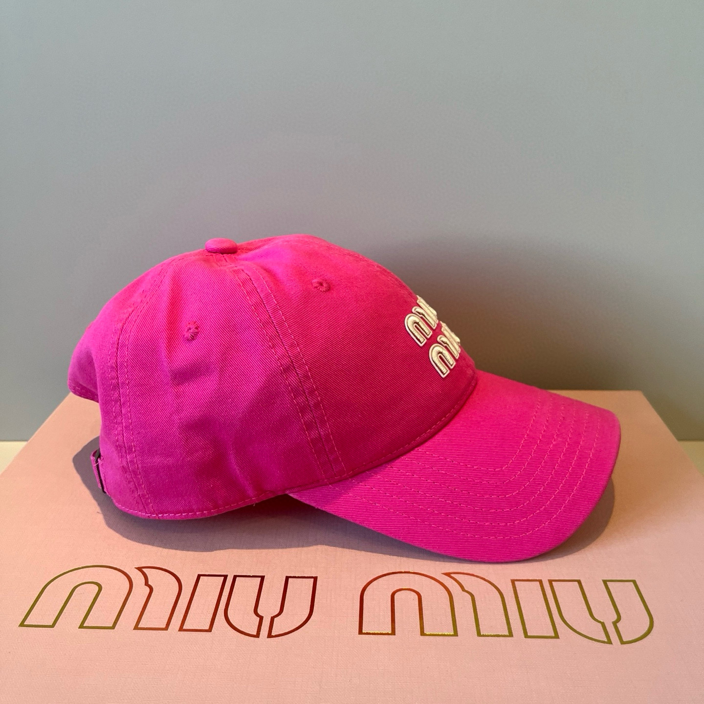  谬谬miumiu 原单春夏新款棒球帽，正品开模订制，原版做工细致质量超赞！