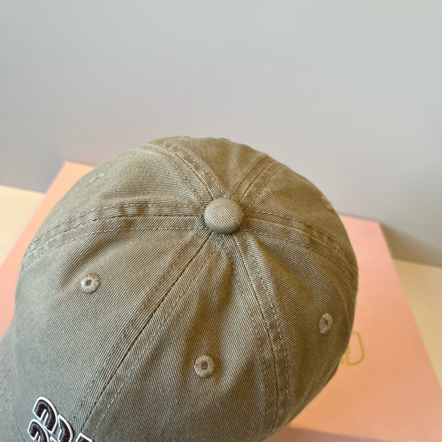  谬谬miumiu 原单春夏新款棒球帽，正品开模订制，原版做工细致质量超赞！