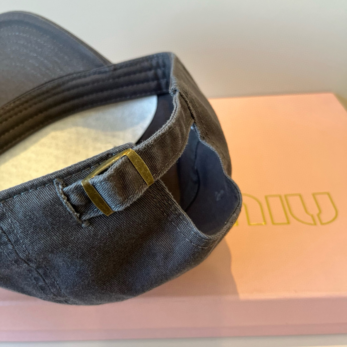  谬谬miumiu 原单春夏新款棒球帽，正品开模订制，原版做工细致质量超赞！