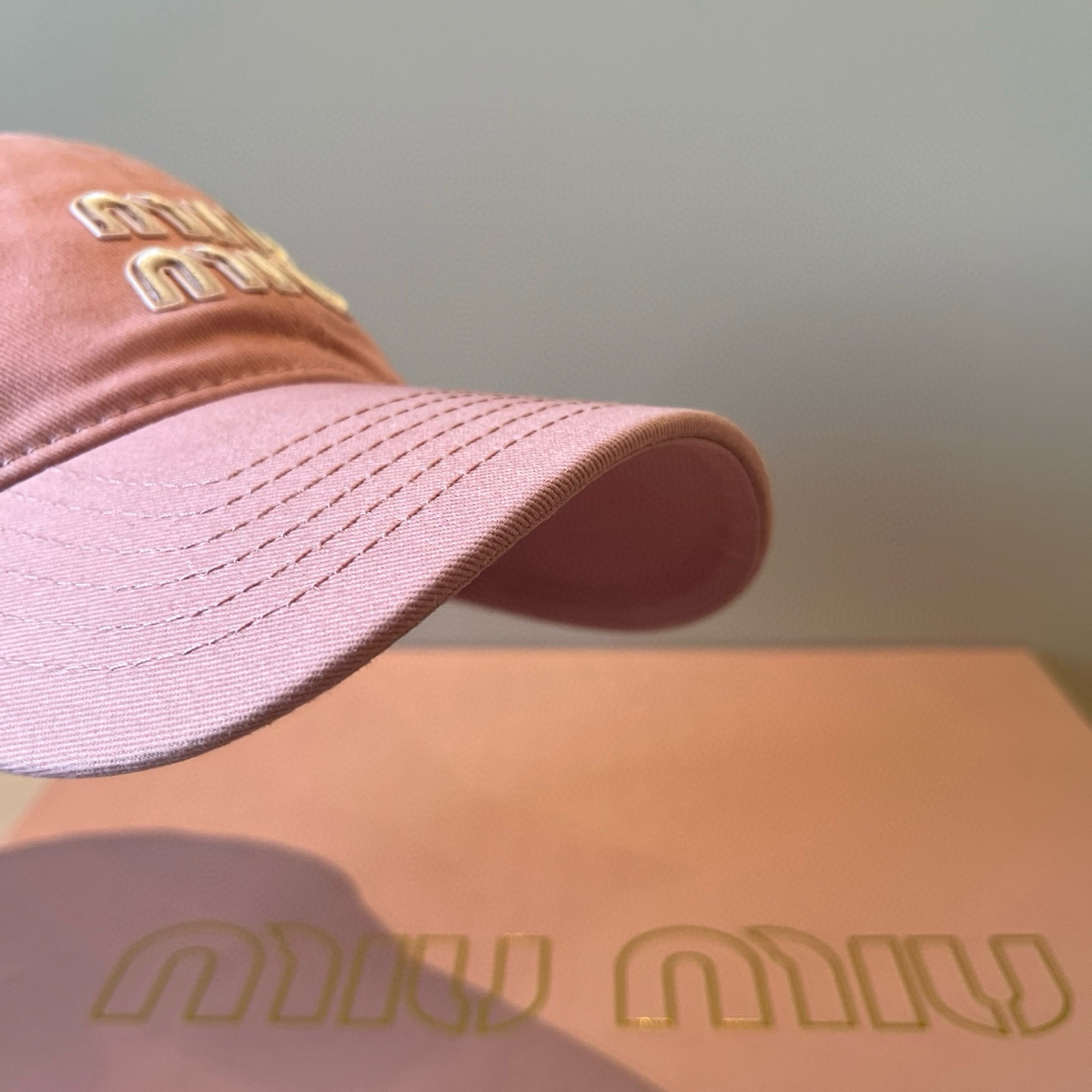  谬谬miumiu 原单春夏新款棒球帽，正品开模订制，原版做工细致质量超赞！