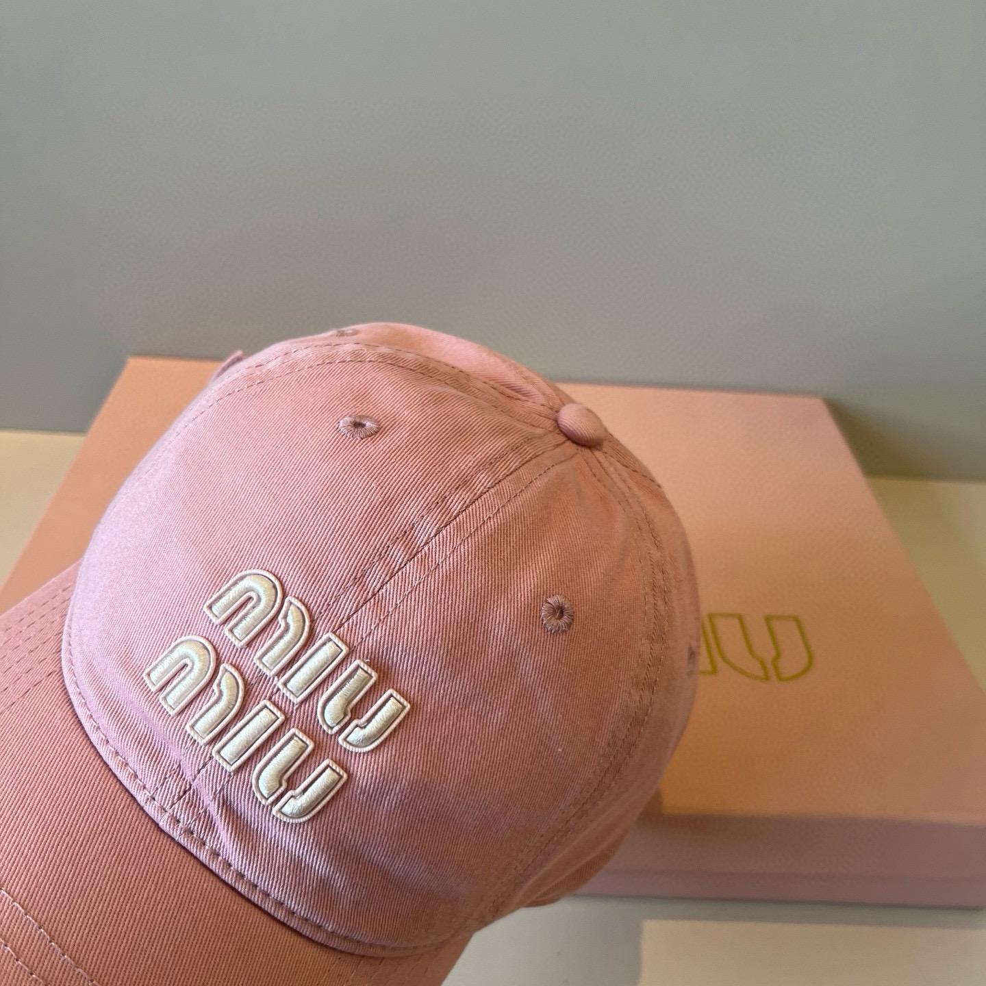  谬谬miumiu 原单春夏新款棒球帽，正品开模订制，原版做工细致质量超赞！