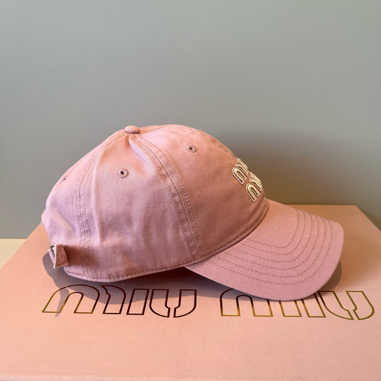  谬谬miumiu 原单春夏新款棒球帽，正品开模订制，原版做工细致质量超赞！