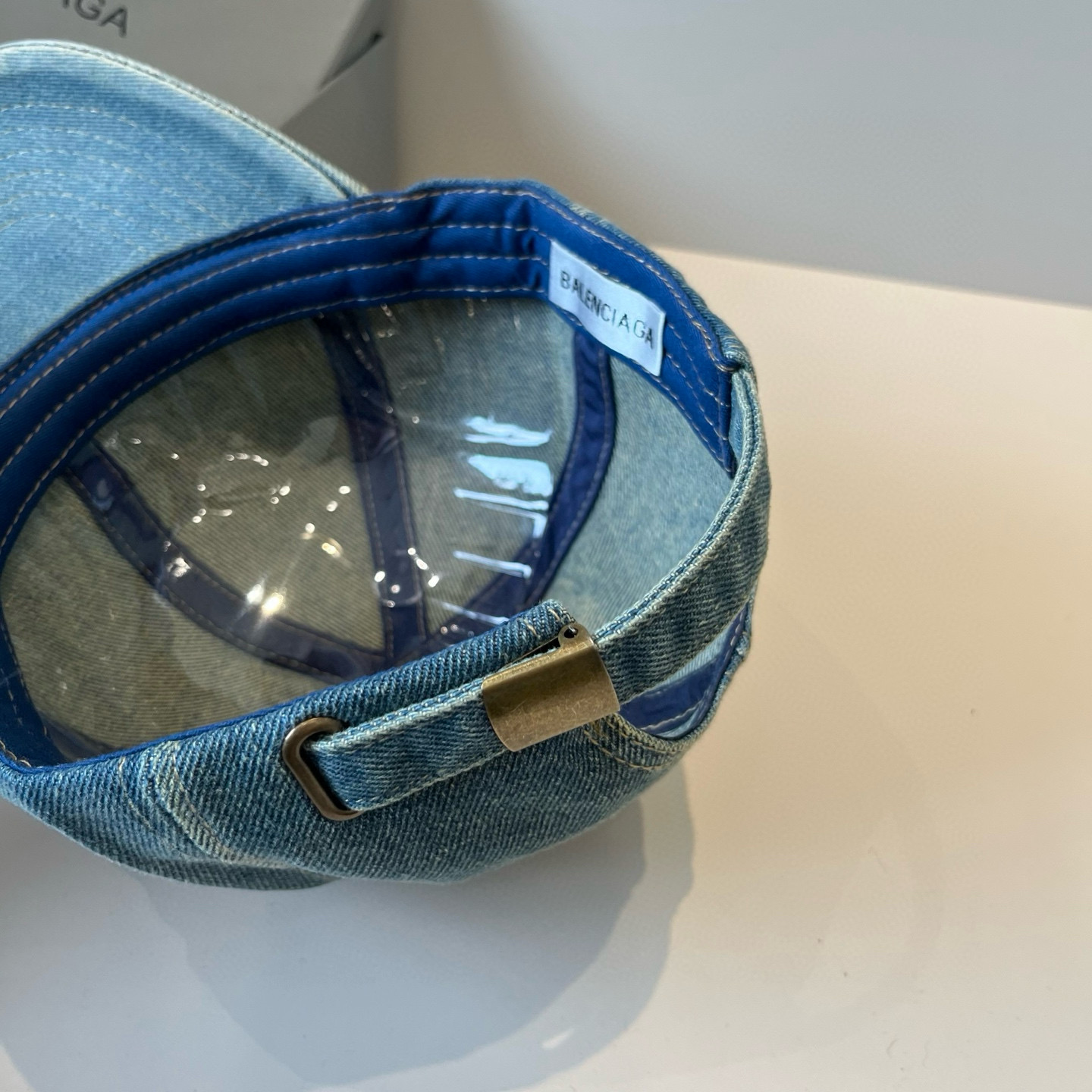 🆕BALENCIAGA巴黎世家新款logo棒球帽，很酷的色系，男女佩戴都有不同style，第一批抢先出货