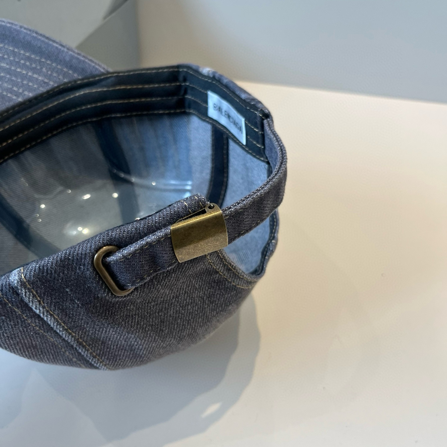 🆕BALENCIAGA巴黎世家新款logo棒球帽，很酷的色系，男女佩戴都有不同style，第一批抢先出货